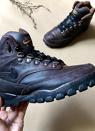 Черевики трекінгові жіночі nike air 38 розмір устілка 24 см коричневі шкіряні вінтажні утеплені
