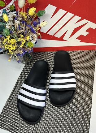 Оригинальные шлепанцы adidas