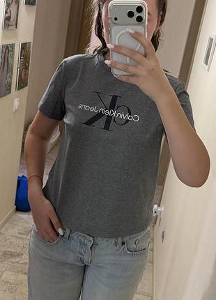 Футболка calvin klein