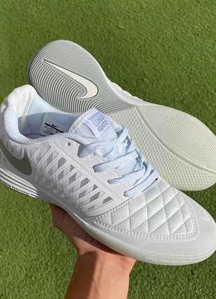 Lunargato ii