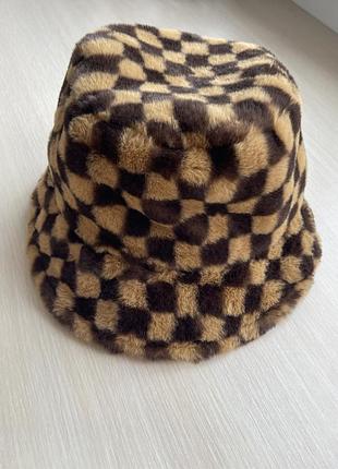 Капелюшок жіночий