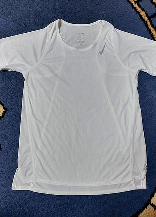 Футболка nike dri fit р xs новая