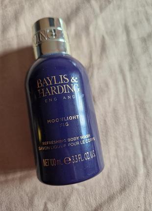 Это гель для душа (body wash) от британского бренда baylis & harding.аромат продукта — moonlight fig (лунный инжир)
c набора