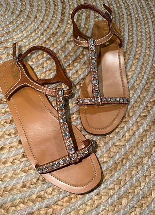 Босоніжки prada