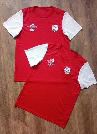 Брендовая футболка adidas.