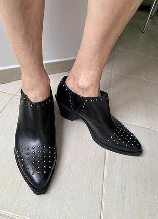 Продам шкіряні козаки geox