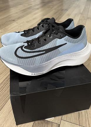 Кросівки nike zoomx fly 5