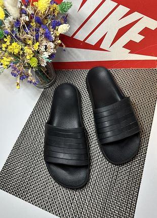 Оригинальные шлепанцы adidas