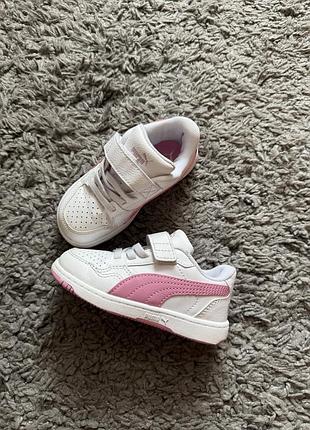 Кросівки puma для дівчинки на липучці розмір 24