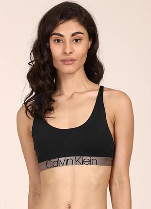 Оригинальный базовый черный топ / бра calvin klein