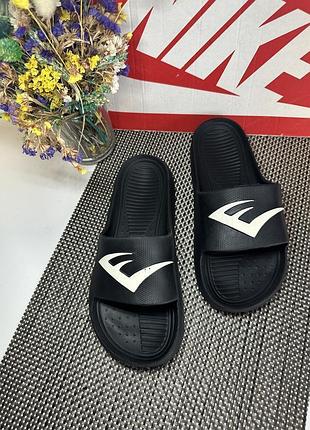 Оригінальні шльопанці lonsdale