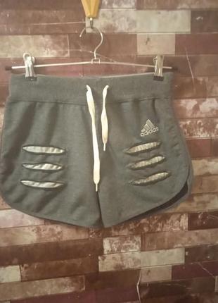 Шорти жiночi спортивнi adidas poзмерs.