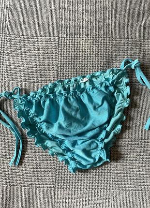 Бирюзовые плавки от раздельного купальни calzedonia.