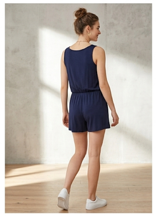 Класний трикотажний жіночий ромпер