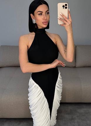 Сукня schiaparelli чорно біла по фігурі