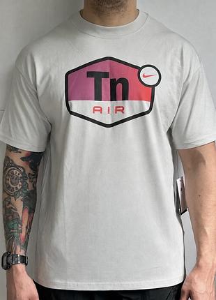 Новая мужская футболка nike tn