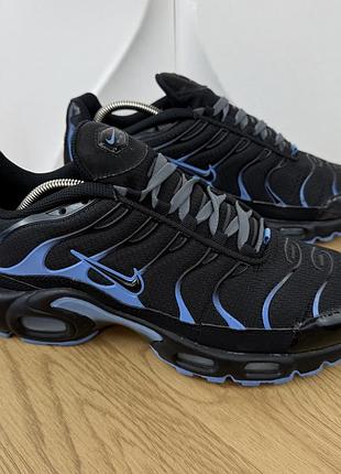 Оригінальні кросівки nike air max plus tn