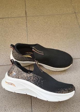 Кросівки скечерс skechers