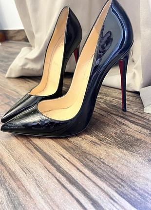 Christian louboutin  човники туфлі
