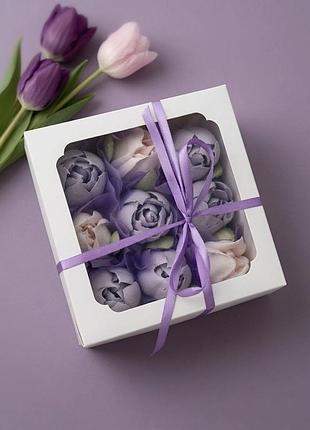 Коробочка зефірних квітів 15*15 см