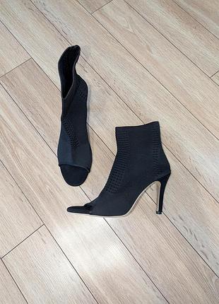 Новая обувь для танцев hogh heels