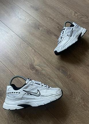 Кросівки nike