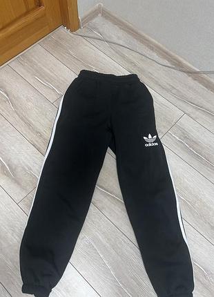 Штани adidas, не оригінал