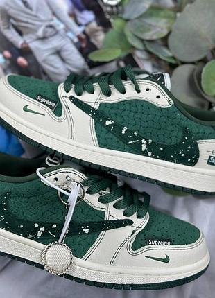 Nike jordan 1 low x travis scott x gucci x supreme