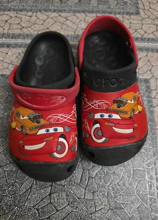 Шльопанці crocs