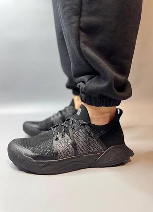 Deckers x-lab + vibram