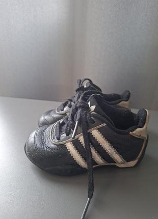 Кроссовки adidas originals 🖤🤍