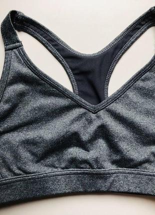 Спортивный топ