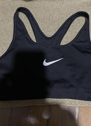 Спортивний топ nike