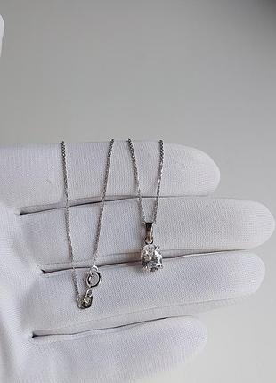 Серебряная цепочка и кулон