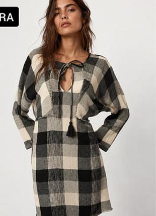 Платье от zara в клетку черно-белое 44-46