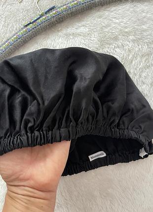 Шовкова шапочка для сну бренду mommesilk, призначена для захисту волосся від тертя та сплутування.