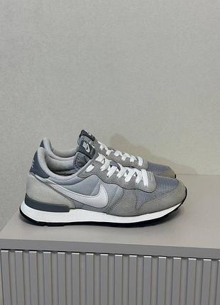 Кросівки nike  •розмір 37,5(устілка 24 см від краю до краю)