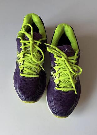 Жіночі кросівки asics gel-nimbus 17