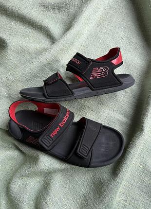Босоніжки сандалі new balance р.35