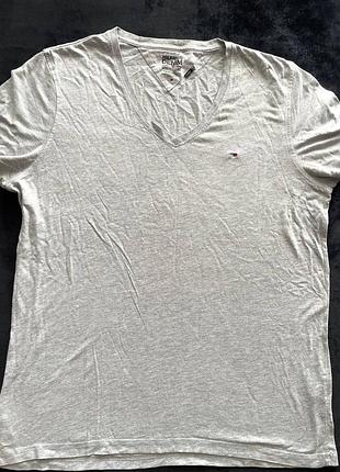 Чоловіча футболка hilfiger denim / tommy hilfiger (розмір xl / v-виріз)