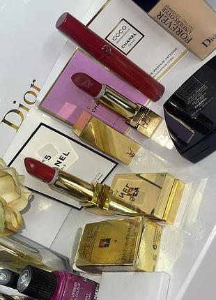 Лот косметики chanel