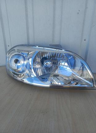 Фара передня права шівроле авео т-250