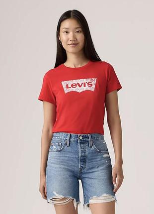 Футболка жіноча levi’s, розмір s, колір червоний