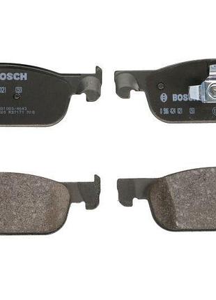 Комплект гальмівних колодок передні bosch 986424021 dacia logan ii, logan mcv ii, sandero ii lada xray renault clio iv, clio