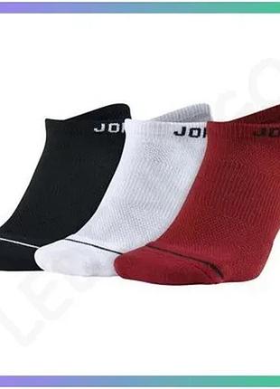 Шкарпетки nike u jordan everyday max ns 3pr чорний білий червоний унісекс 42-46 для спорту та повсякде sku_sx5546-011