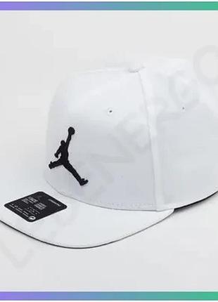 Кепка nike jordan pro jumpman snapback біла чорна унісекс спортивна кепка з логотипом jumpman sku_ar2118-101