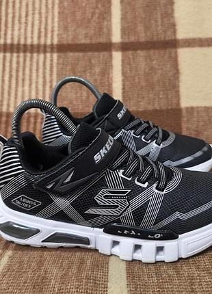 Дитячі кросівки skechers