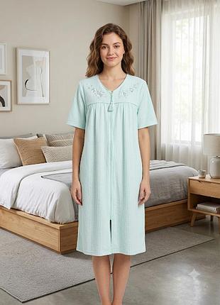 Уютный нежный халат на молнии с вышивкой marks &amp; spencer (размер xl-xxl / uk 16-18)
