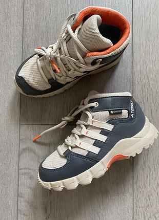 Черевики демі adidas gore-tex 24/25р. оригінал