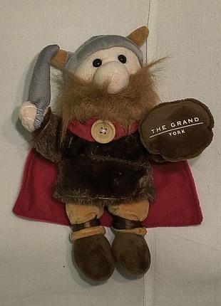 Plush vicing - hotel the grand york - мягкая плюшевая винтажная редкая коллекционная игрушка -сувенир - викинг - 27 см